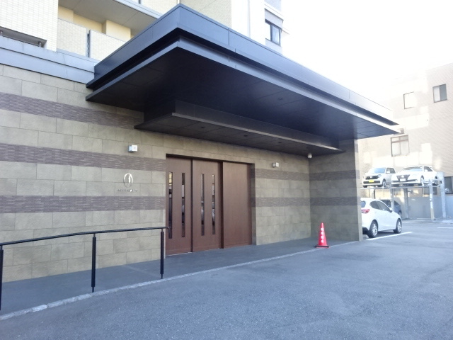 セレンシオ櫛原のエントランス