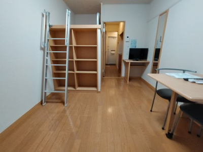 【居間・リビング】 | レオパレスラピスラズリ高井田