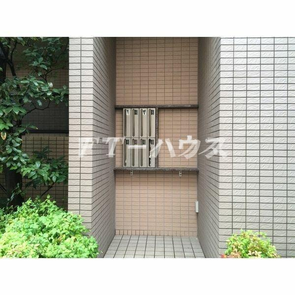 ａｚ　ｈａｕｓ（アーツェットハウス）のエントランス