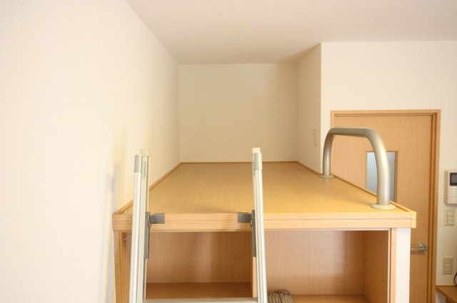 こちらのリビングで趣味の時間をお楽しみください