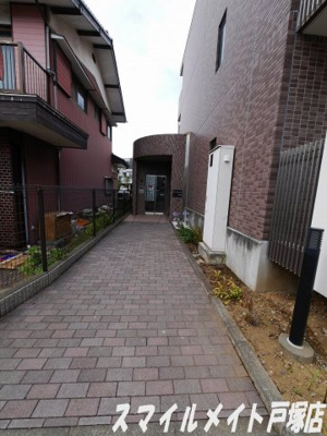 【エントランス】 | ガーデンコート元町