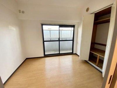 【洋室】 | メゾン・ド・リビエール