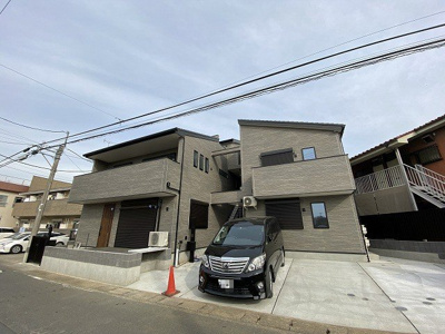 【外観】 | フォルトゥーナ | 室内小型犬OKの築浅アパート☆閑静で緑豊かな住宅地です♪ワンちゃんと一緒に暮らせるお部屋をお探しの方にもぴったり☆