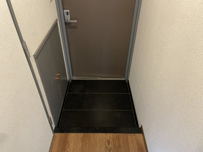 【玄関】 | 明和オートワークビル