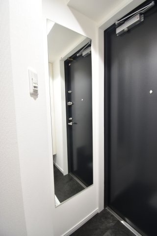 オルゴグラート難波の玄関