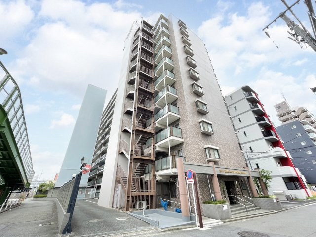 ライオンズマンション鶴見花月園前　(鶴見区生麦5丁目）の外観|ライオンズマンション鶴見花月園前　1SLDK　1994年 1月築　京浜急行線「花月総持寺」駅徒歩4分　リノベーション　人気の対面キッチンはカウンター付き　オートロック　陽当り・通風良好