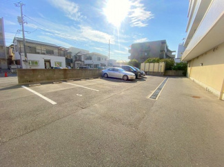 【駐車場】