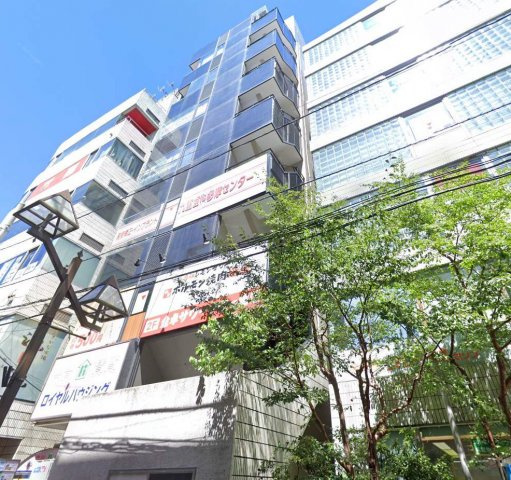 多摩市落合１丁目の店舗事務所の外観