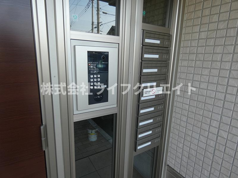D-room西平山B棟のロビー