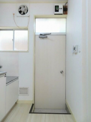 【玄関】 | 中央ハイツ