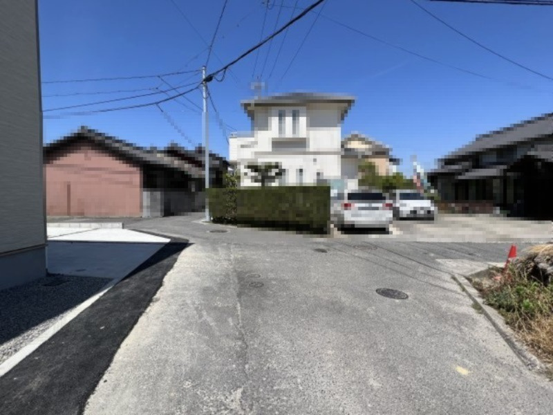 東浦町藤江　新築　住宅　3号棟の前面道路含む現地写真|知多郡東浦町藤江新築戸建前面道路写真です。北東側約3～4ｍ
