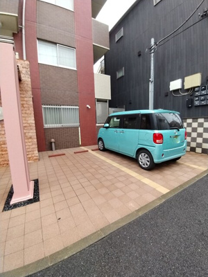 ★敷地内駐車場（空き要確認）★