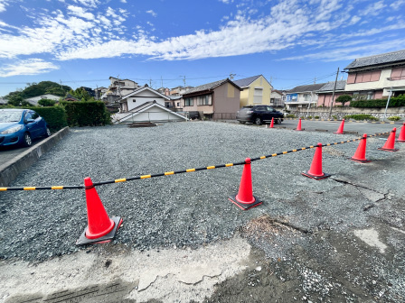 稲元ビルの駐車場