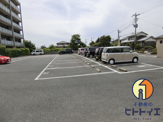 プリマヴェーラ一條の駐車場