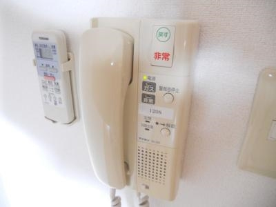 ハウスセゾン御所南のセキュリティ|インターホン