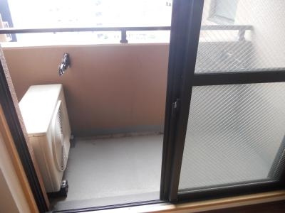 ハウスセゾン御所南のバルコニー