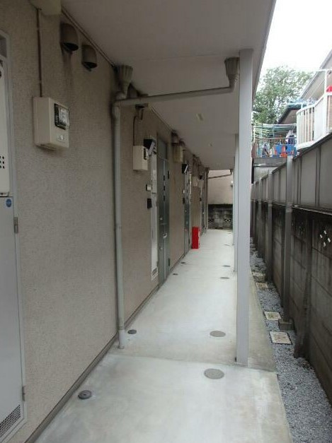 メゾン出雲のエントランス