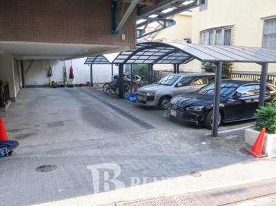 【駐車場】 | エールプラザ戸山台 | エールプラザ戸山台の駐車場です