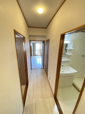 【内装】 | 空港リブレ大阪屋