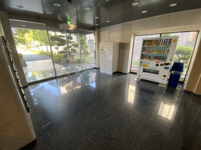 【ロビー】 | 空港リブレ大阪屋