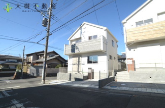 【前面道路含む現地写真】