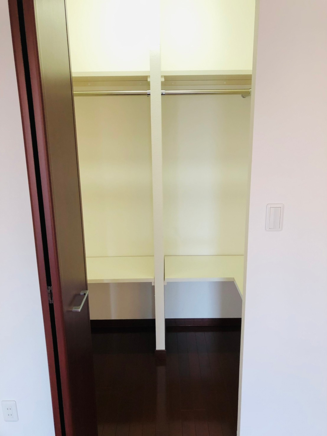 仲介手数料0！！ラドーニ清水の収納