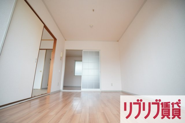 カーサ旭の洋室