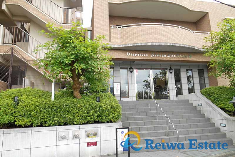 ダイアパレス湘南ライフタウンⅢのエントランス