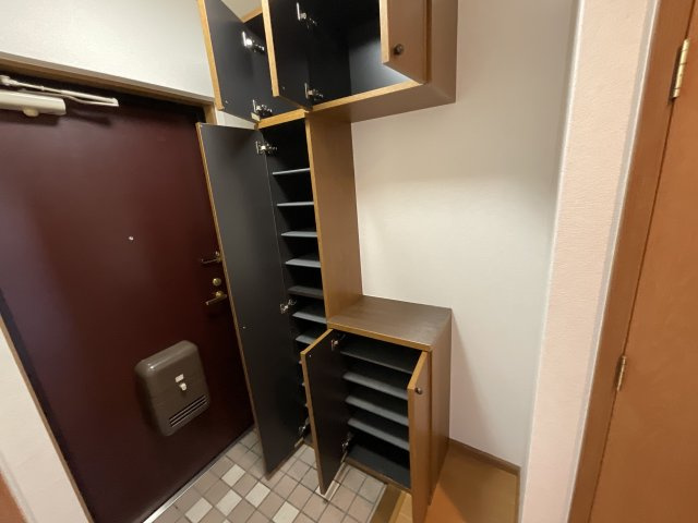 【玄関】 | ヴェルジェ | 収納もある玄関です