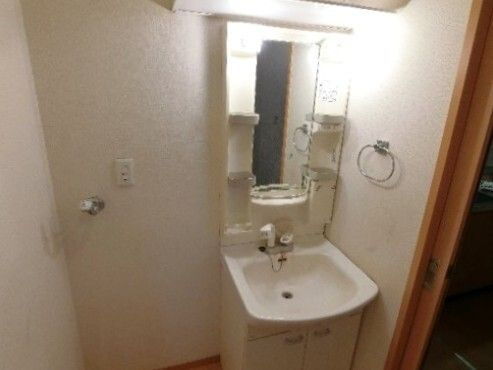 グリーンルーフの洗面所