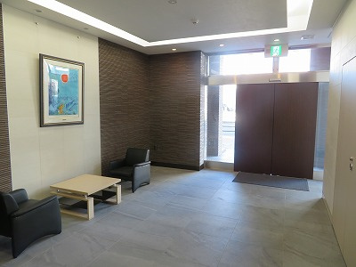 サンブライト今里のロビー