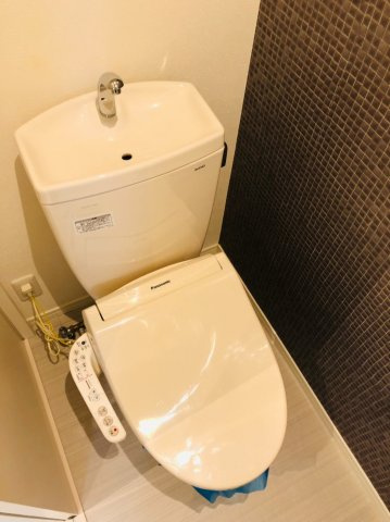 仲介手数料0！！Phil Glanzのトイレ