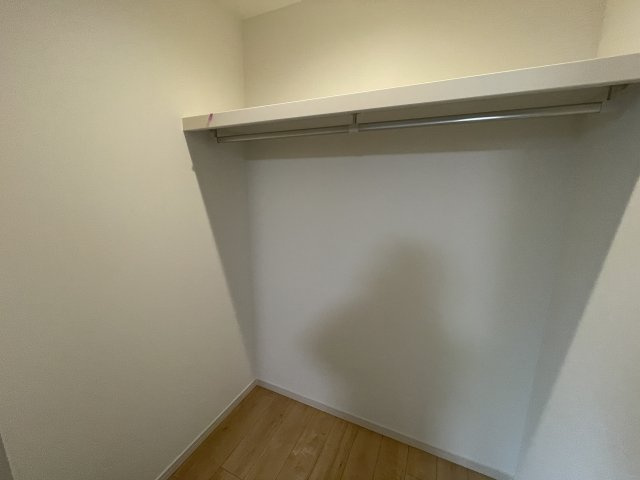 ラビーサイド武庫川の収納|入居中のため、別のお部屋の写真です。