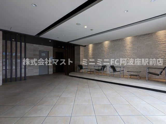 アクロス福島アーバンヒルズのロビー
