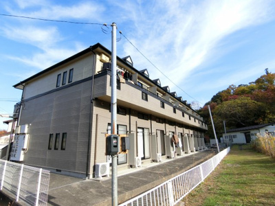 【外観】 | ロイヤルコーポ愛隣 | ２階建てのアパートです。