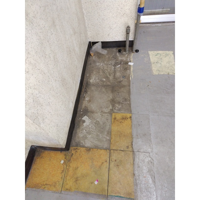 岐阜市美江寺町１丁目の店舗一部の内装