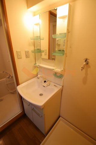 サクセス75の洗面所|脱衣スペースもあります