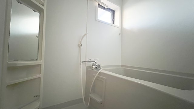 サンコート静浦Ａの浴室