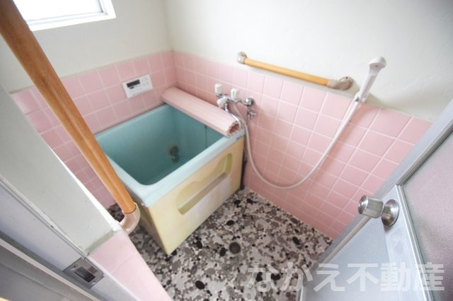 【浴室】 | 日々の疲れを癒すお風呂付です