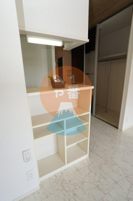 【収納】 | グランステラ | ネット無料。うれしい収納棚付きでお部屋がスッキリしますね。