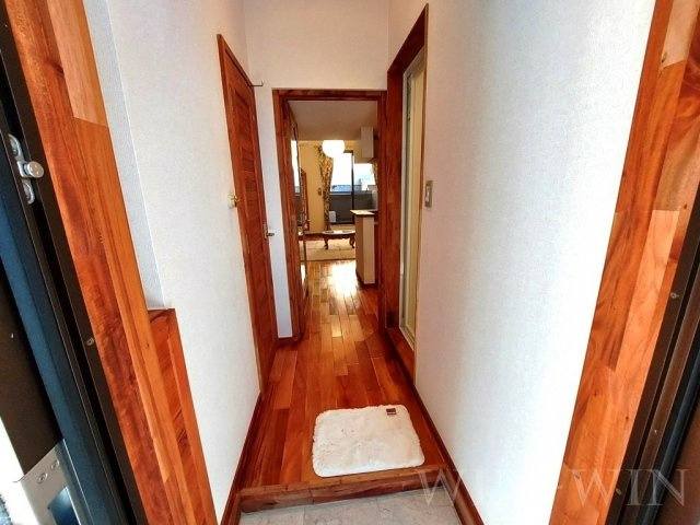 セザンヌ南栄の玄関