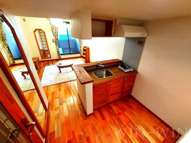 セザンヌ南栄のキッチン