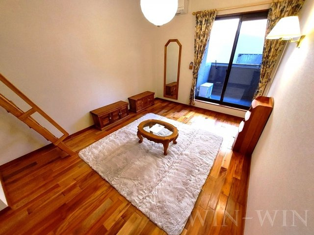 セザンヌ南栄の居間・リビング