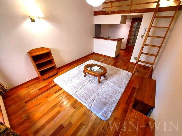 セザンヌ南栄の居間・リビング