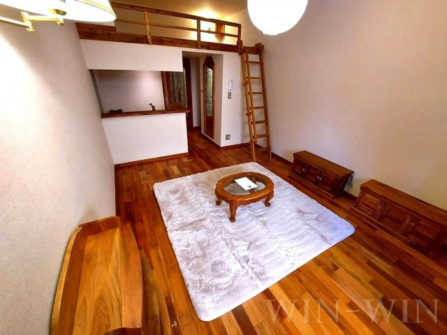 セザンヌ南栄の居間・リビング