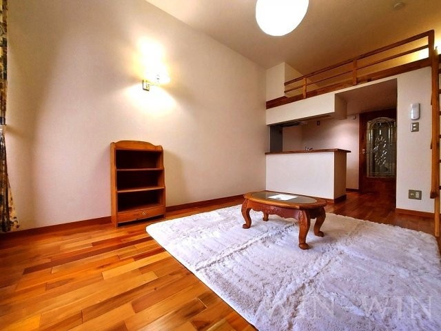 セザンヌ南栄の居間・リビング