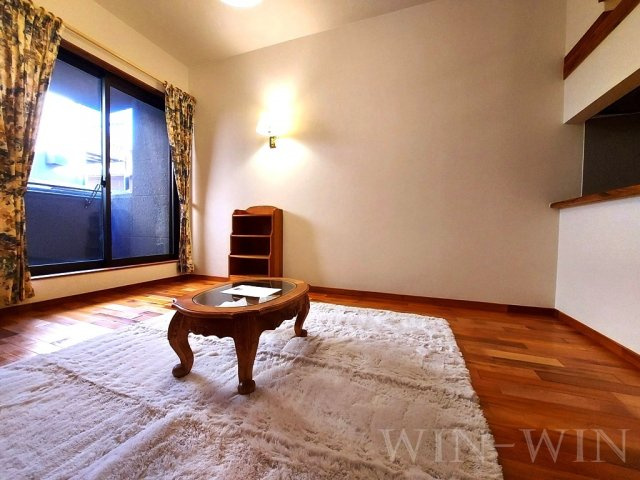 セザンヌ南栄の居間・リビング