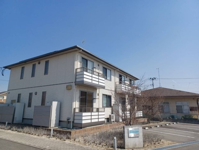 メゾンルチアの外観