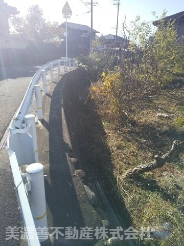 ５４３２９　岐阜市長良西山前土地の外観