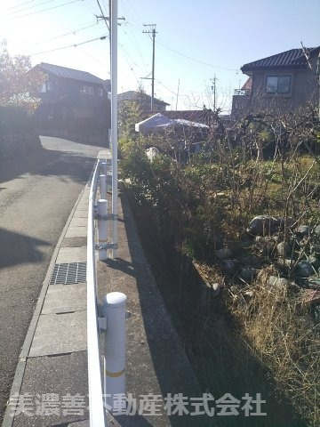 ５４３２９　岐阜市長良西山前土地の外観